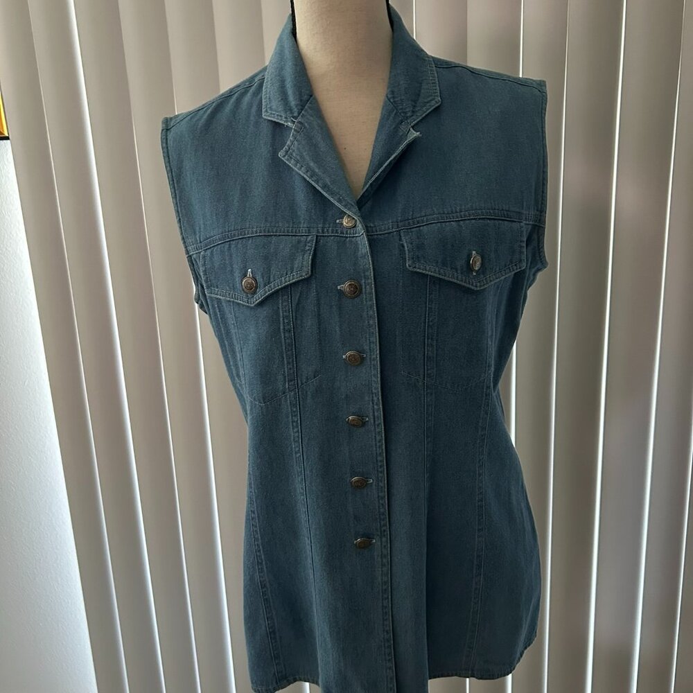 Ignite Blue Chambray Sleeveless Button Up Shirt Top Size Medium NWT